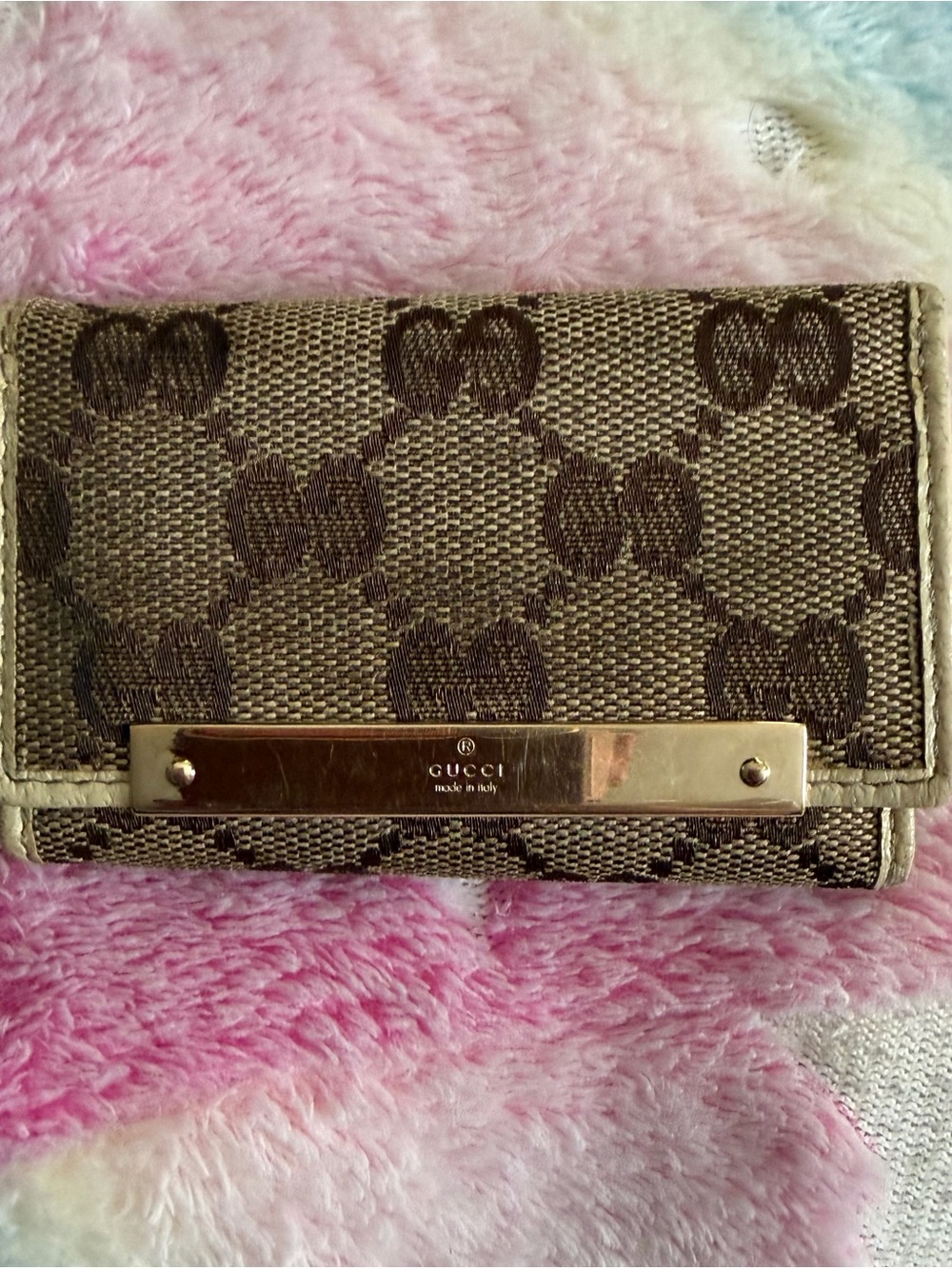 Authentic Gucci Monogram Key Holder